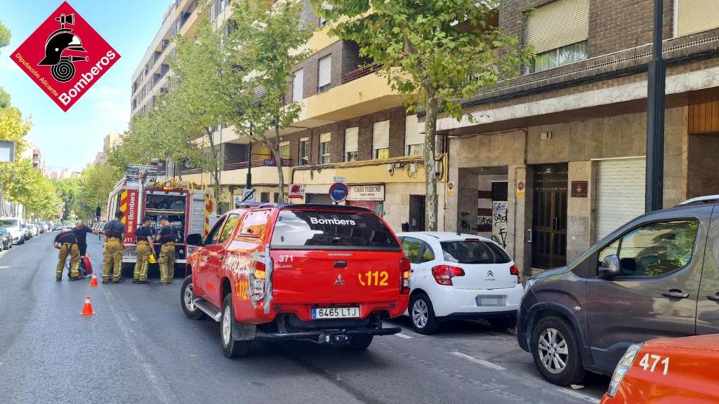 Imagen facilitada por los Bomberos del incendio de la calle Oliver (Alcoy).