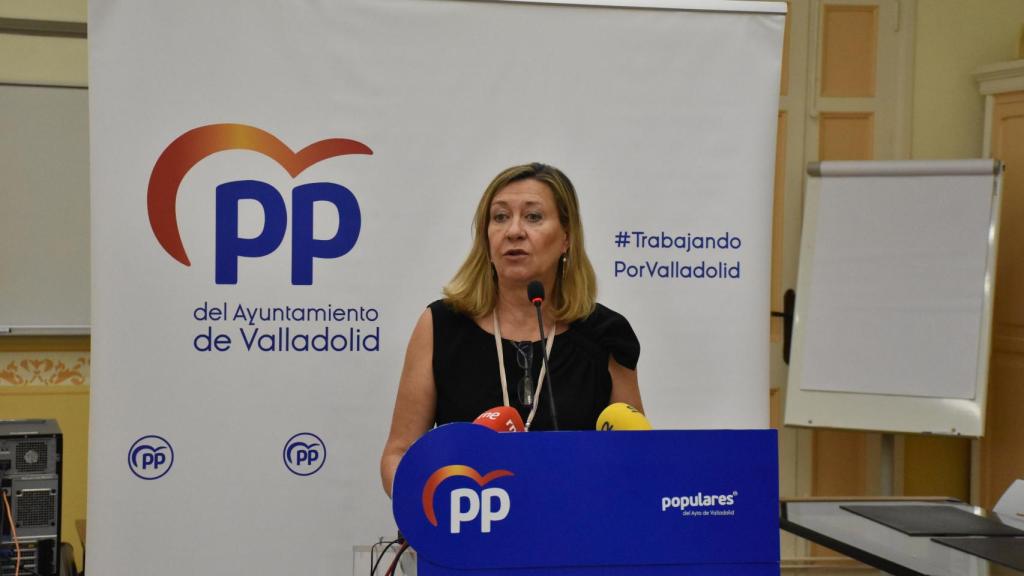 Pilar del Olmo durante una rueda de prensa