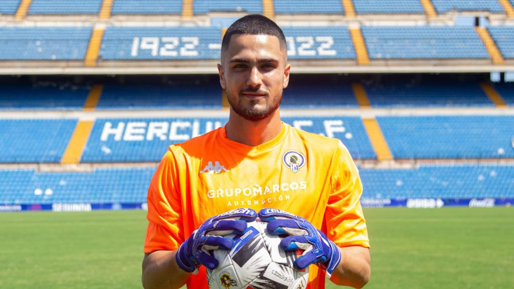 Iván Martínez entrará en Alicante como portero en el Hércules.