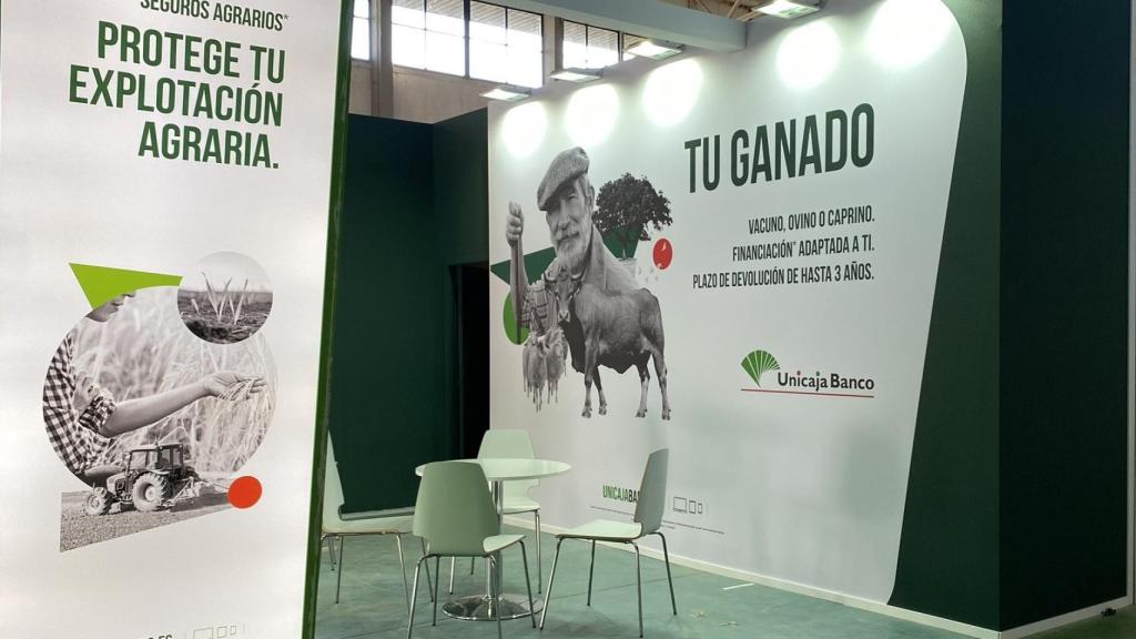 Unicaja Banco está presente en Salamaq’22 con un stand abierto a agricultores y ganaderos