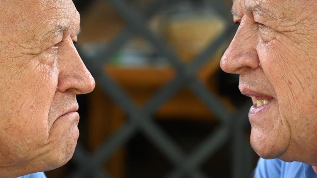 Pacheco, en dos momentos de su conversación con EL ESPAÑOL