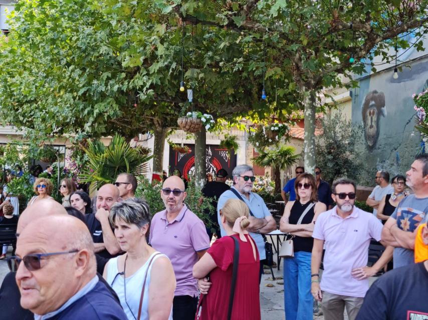 Muchos zamoranos se han acercado a despedirse de Miguel