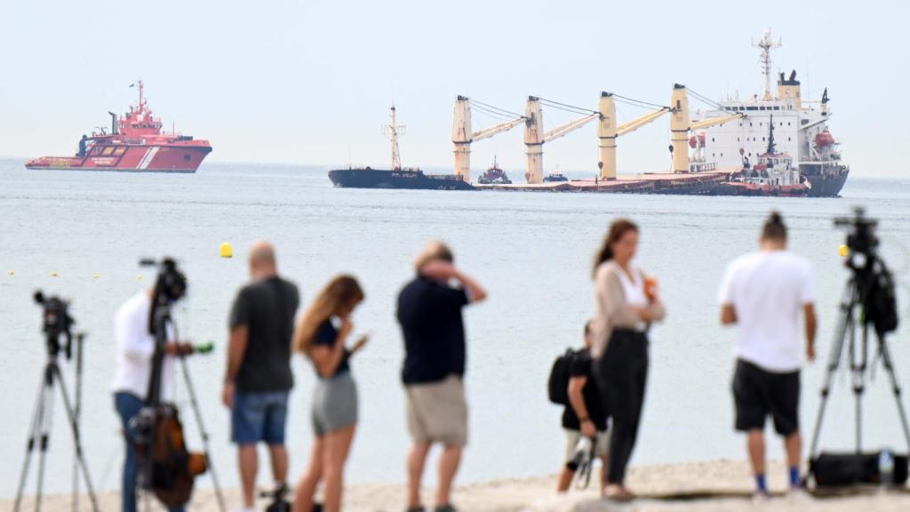 Numerosos medios de comunicación nacionales, el jueves en La Línea.