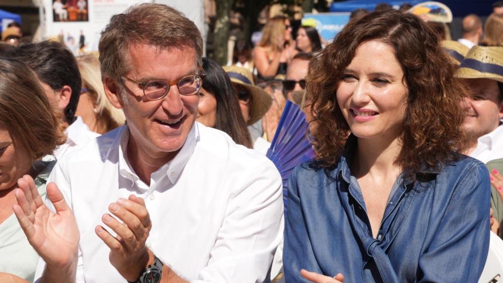 Alberto Núñez Feijóo e Isabel Díaz Ayuso este viernes en un acto en Alcalá de Henares (Madrid)