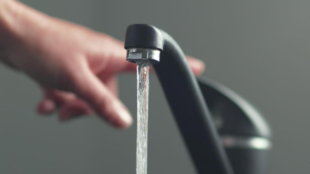 Las parroquias de San Mateo y O Val en Narón (A Coruña) se verán afectadas por un corte de agua