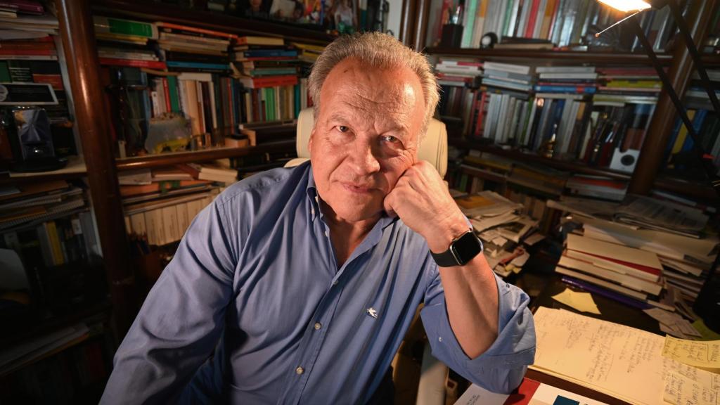 Pedro Pacheco, en el despacho de su casa en Jerez de la Frontera,