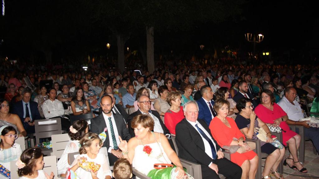 Miles de personas asistieron a la gala