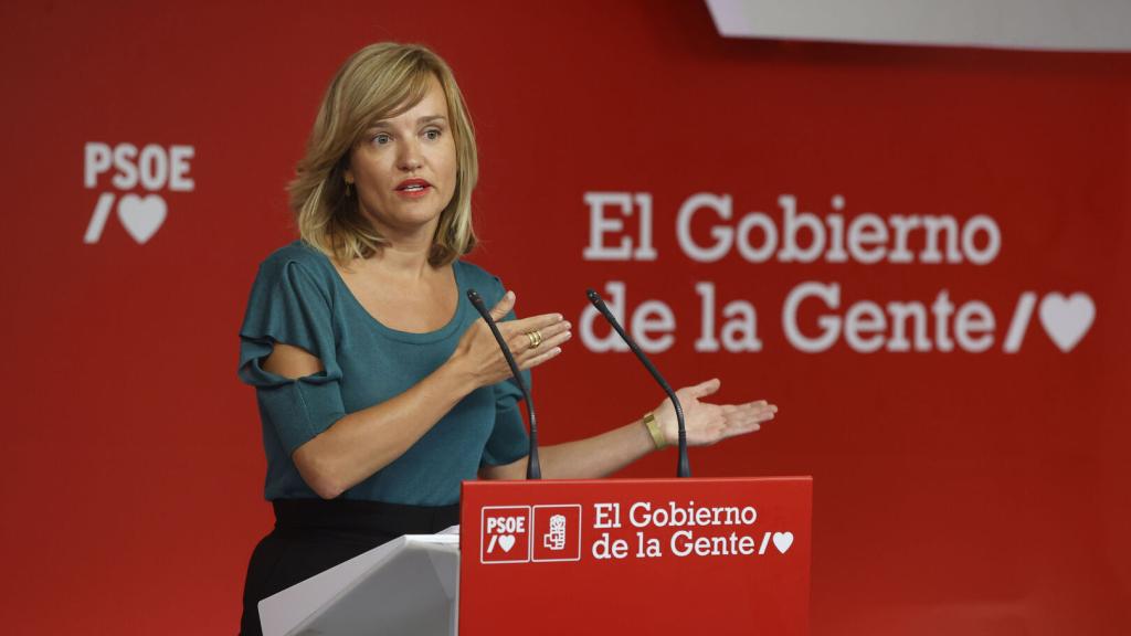 La portavoz del PSOE, Pilar Alegría, durante la rueda de prensa posterior a la reunión de la Ejecutiva Federal del PSOE.