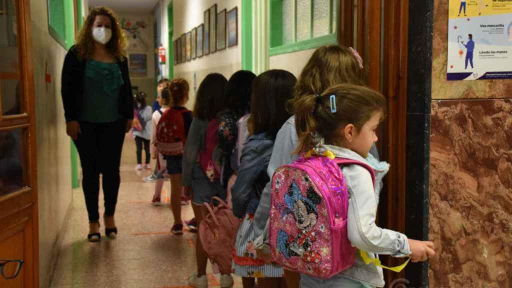 Imagen de archivo de un colegio.