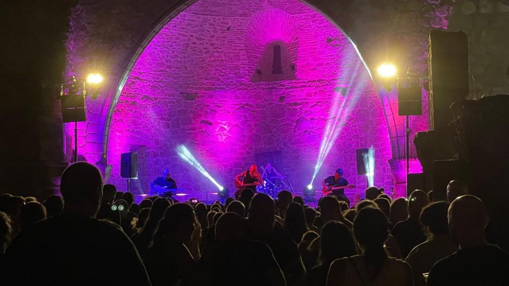 Imagen de archivo de un concierto en las fiestas de La Adrada