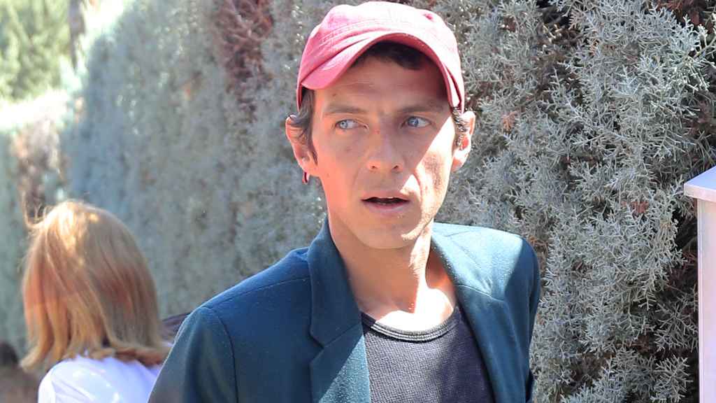 Camilo Blanes Ornelas, más conocido como Camilín, en una imagen tomada a las puertas de su casa, en septiembre de 2019.