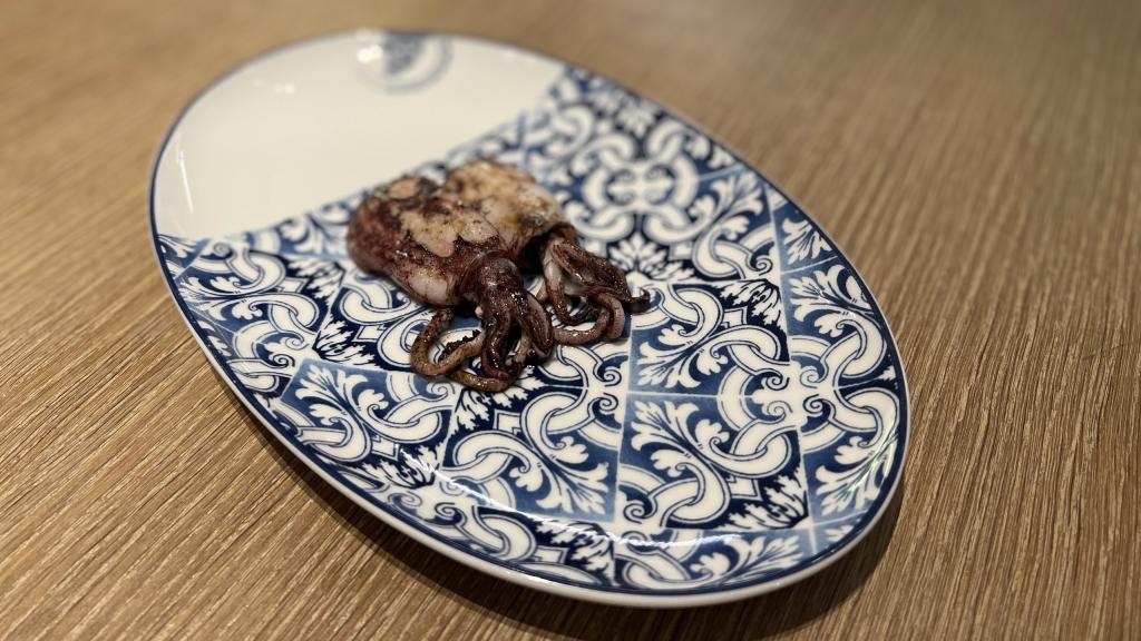 Chipirón a la brasa en Bistronómika