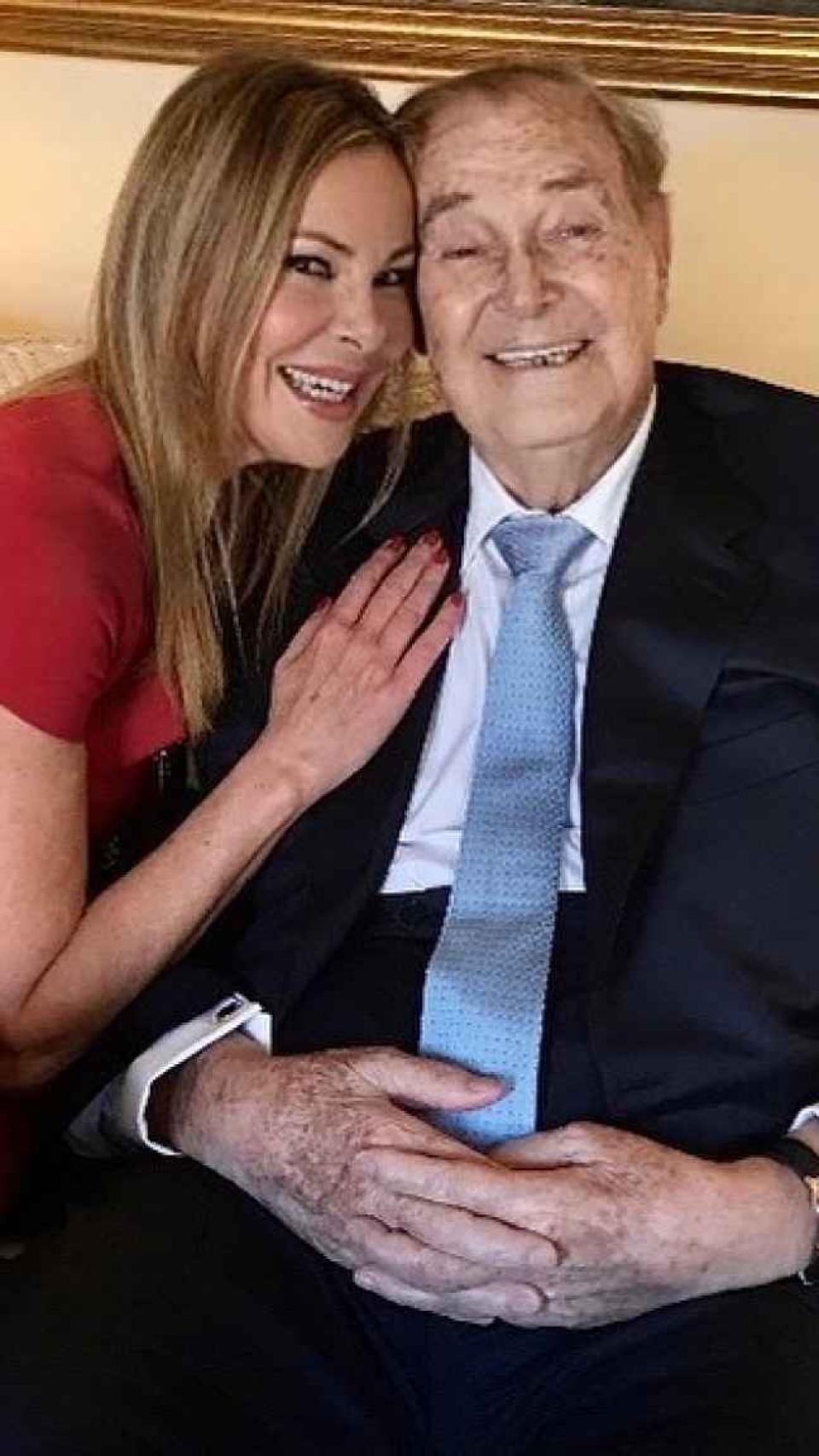 Ana Obregón y su padre, Antonio García Fernández, en una imagen reciente.