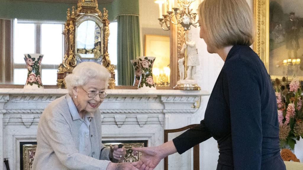 Isabel II recibe a la primera ministra Liz Truss en Balmoral.