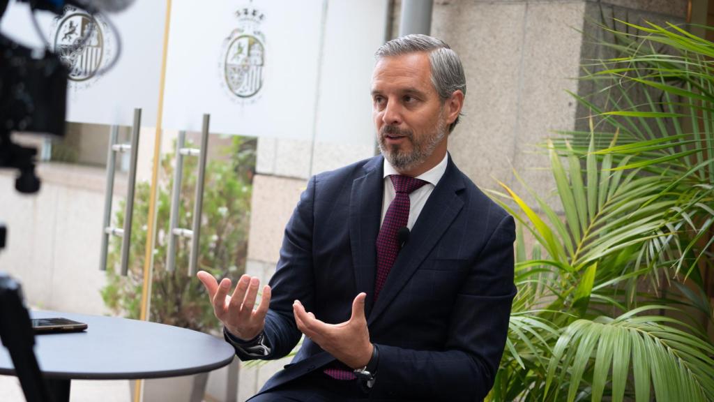 El vicesecretario de Economía del PP, Juan Bravo, durante la entrevista.