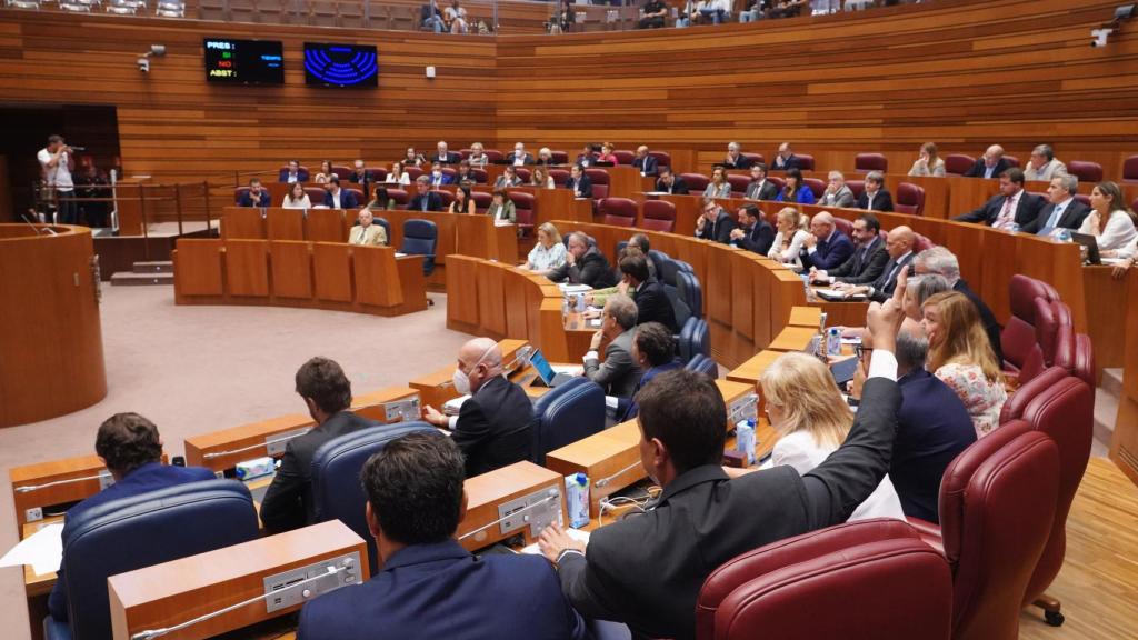 Imagen del pleno de las Cortes en la sesión de este miércoles.