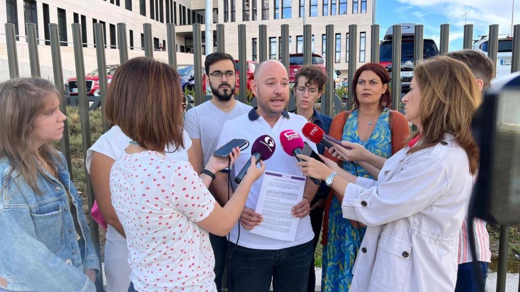 Unos fuegos artificiales acaban con un alcalde de Guadalajara denunciado ante la Fiscalía