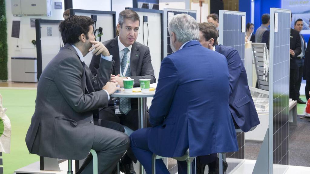 Reunión en una de las ferias organizadas por IFEMA MADRID.