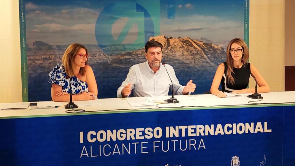 Luis Barcala, en la presentación del primer congreso Alicante Futura