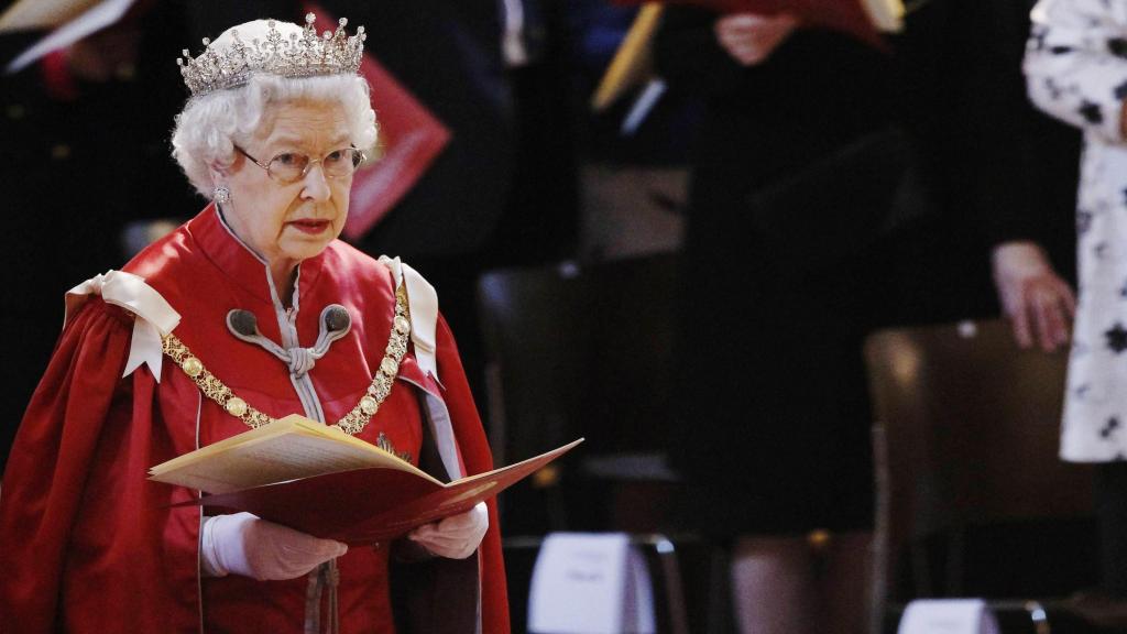 La reina Isabel II en la Catedral de San Pablo, Londres.