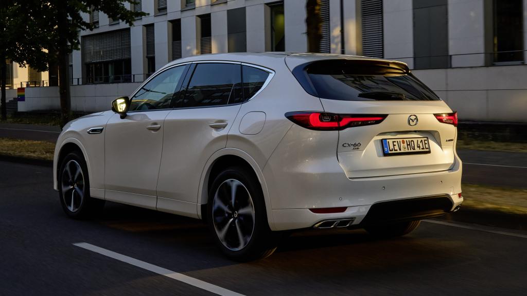 Los acabados Takumi y Homura son los más equipados.