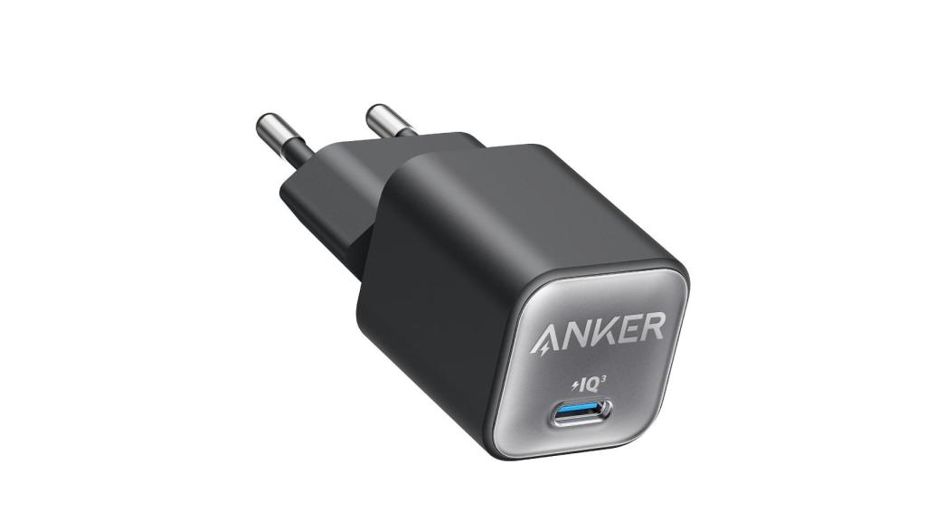 El cargador Anker Nano 3 en negro.