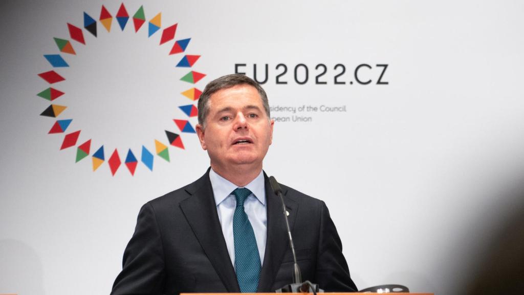 El presidente del Eurogrupo, Paschal Donohoe, durante la rueda de prensa de este viernes