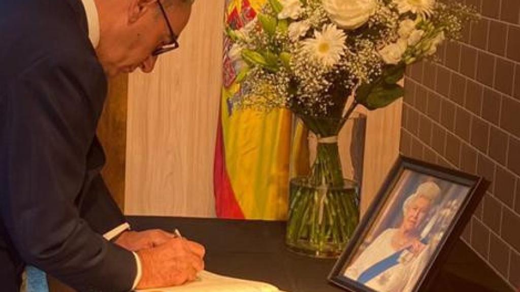 El presidente de Iberdrola en la Embajada Británica de Madrid