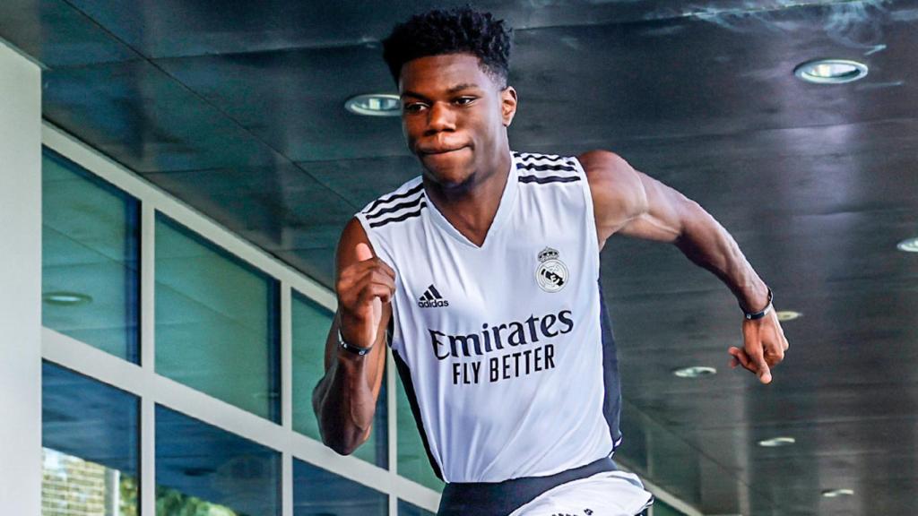 Aurélien Tchouaméni haciendo trabajo físico.