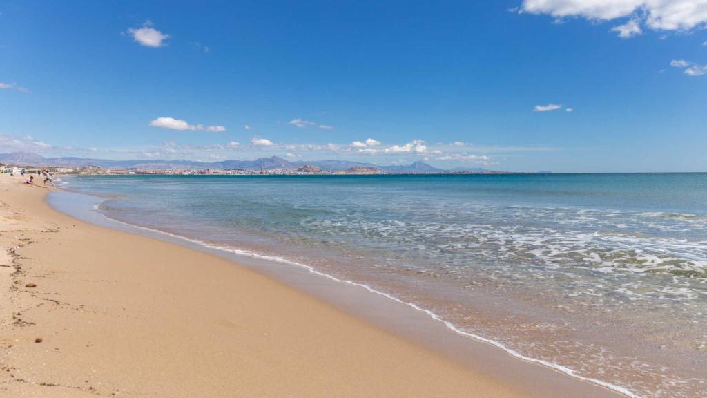 Playa Saladares, Alicante.