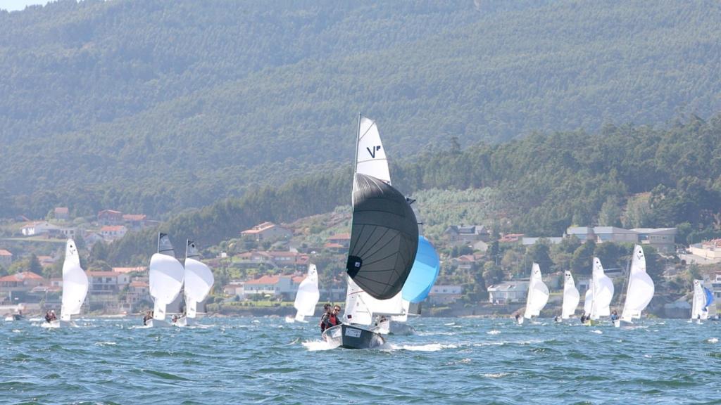 Imagen de la primera jornada de la Copa de España de Vaurien en Combarro.