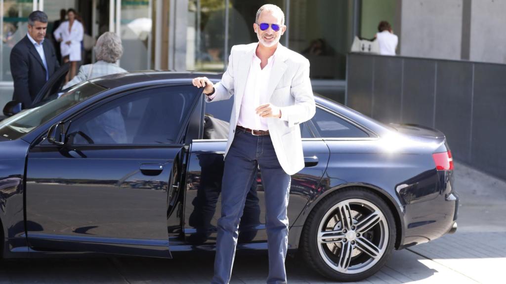 El rey Felipe en una imagen de archivo pero también con el Audi RS 6.