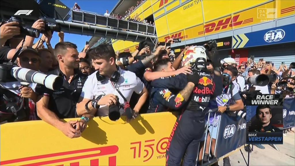 Verstappen celebra su victoria en el GP de Italia