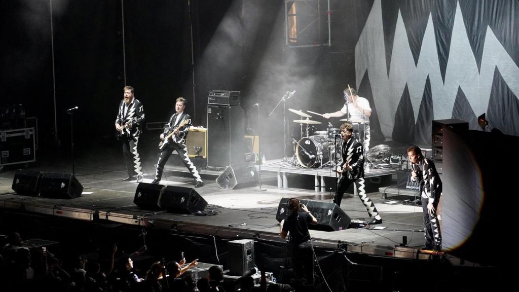 The Hives en la Plaza Mayor de Valladolid