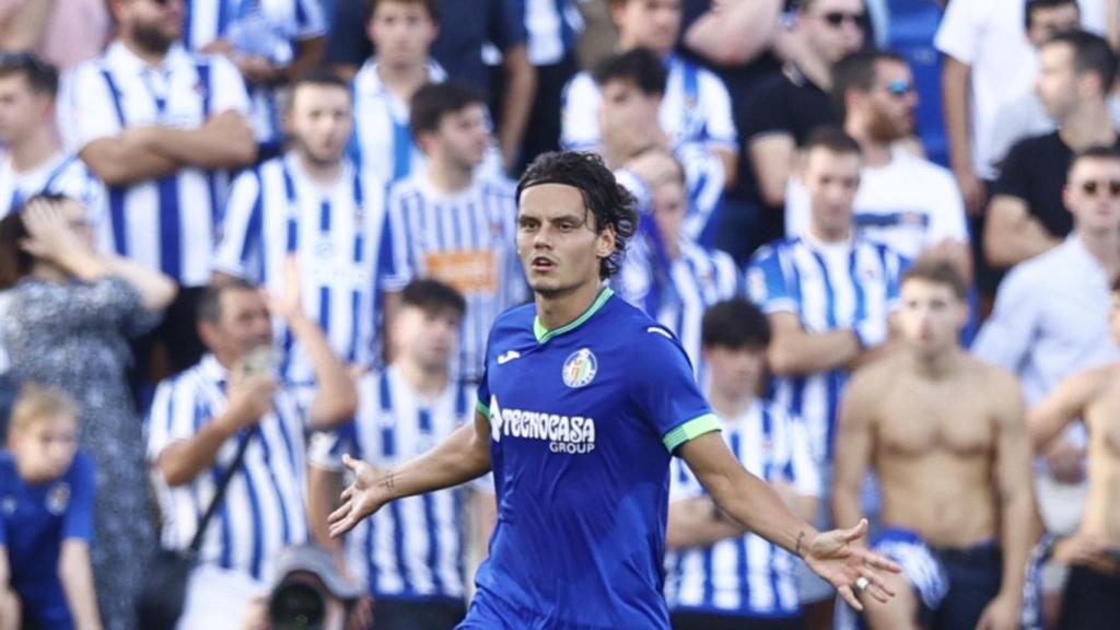 Enes Unal celebra un gol con el Getafe frente a la Real Sociedad