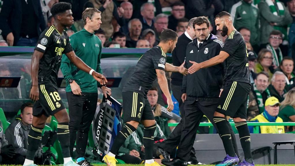 Hazard, sustituyendo al lesionado Benzema