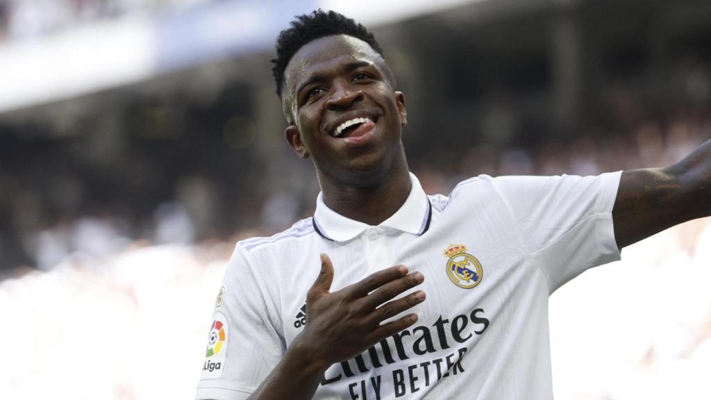 Vinicius, celebrando un gol con el Real Madrid en la temporada 2022/2023