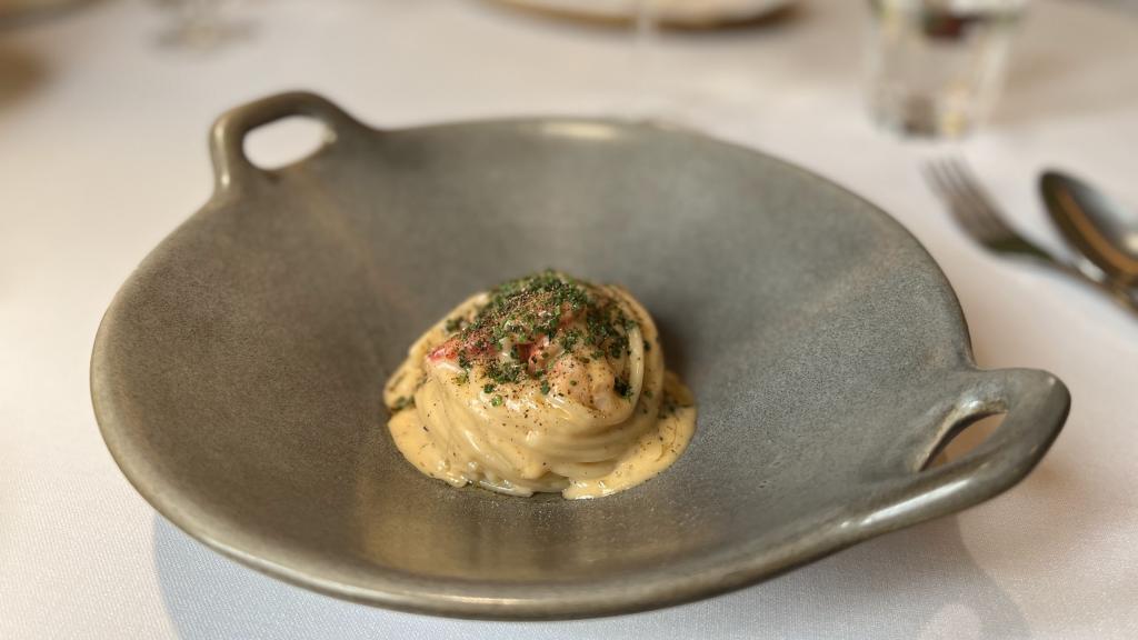 El extraordinario cacio e pepe de carabineros en Noi