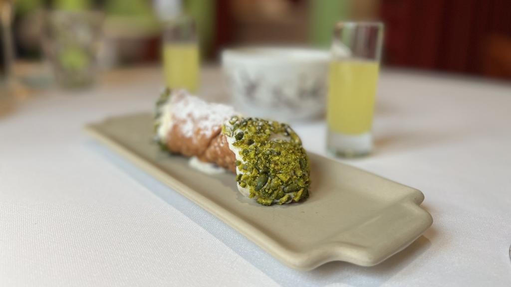 Cannolo siciliano casero en Noi