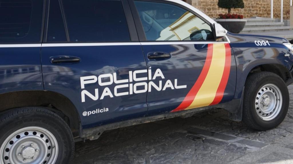Coche de la policía nacional