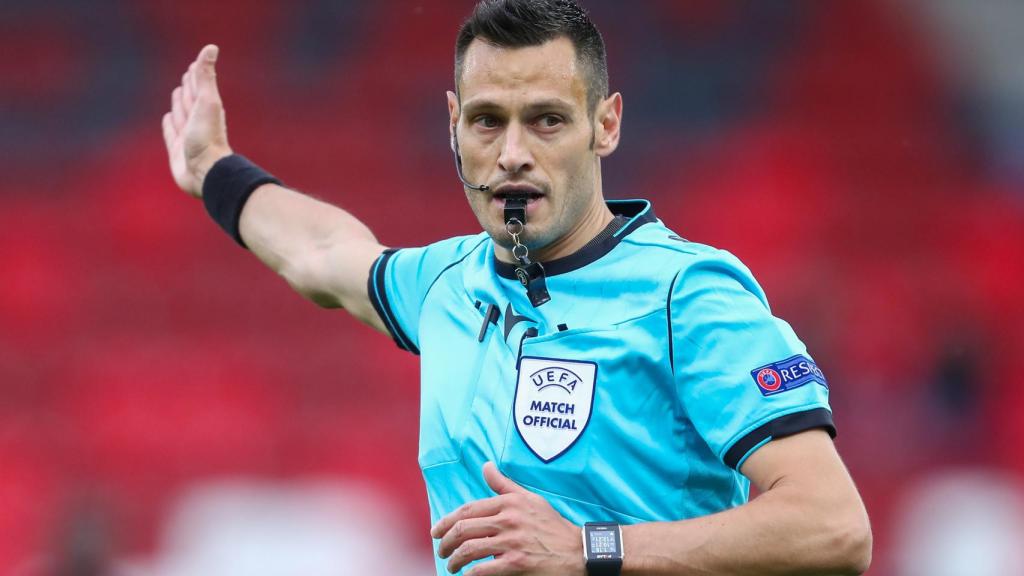 Maurizio Mariani, árbitro italiano de la UEFA Champions League