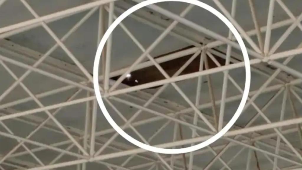 El techo de Inacua antes de la reparación.