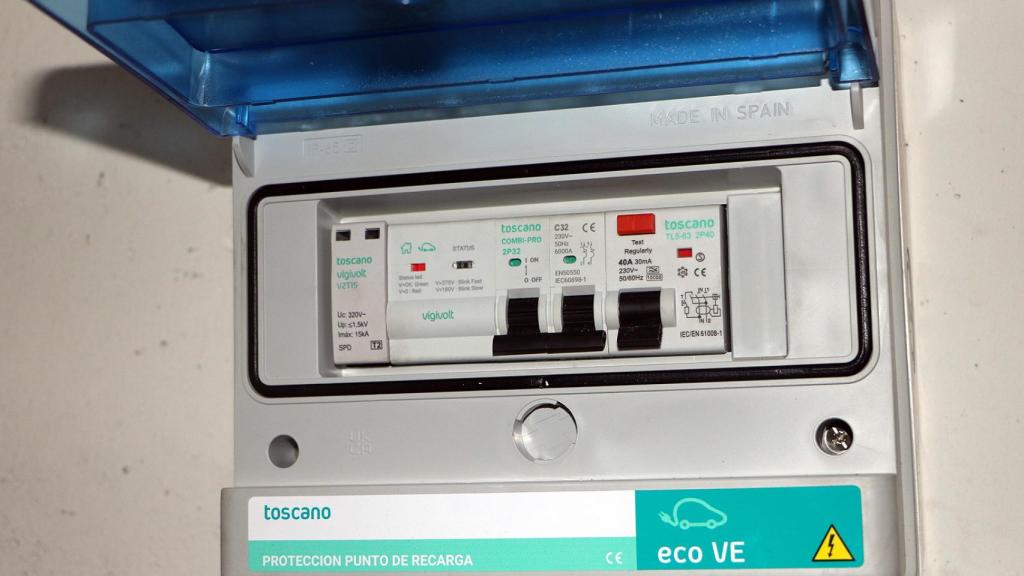 Con este dispositivo el usuario permite poder rearmar el conjunto desde su casa.