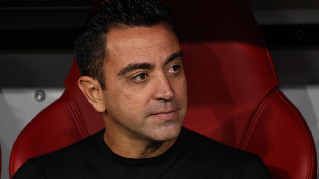 Xavi Hernández en el banquillo del Allianz Arena