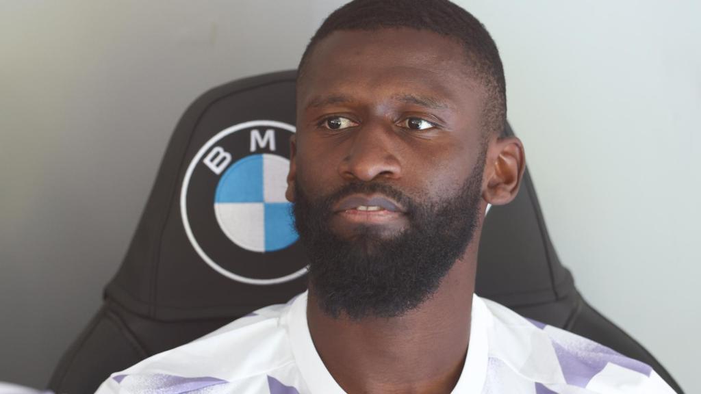 Antonio Rüdiger, en el banquillo del Real Madrid