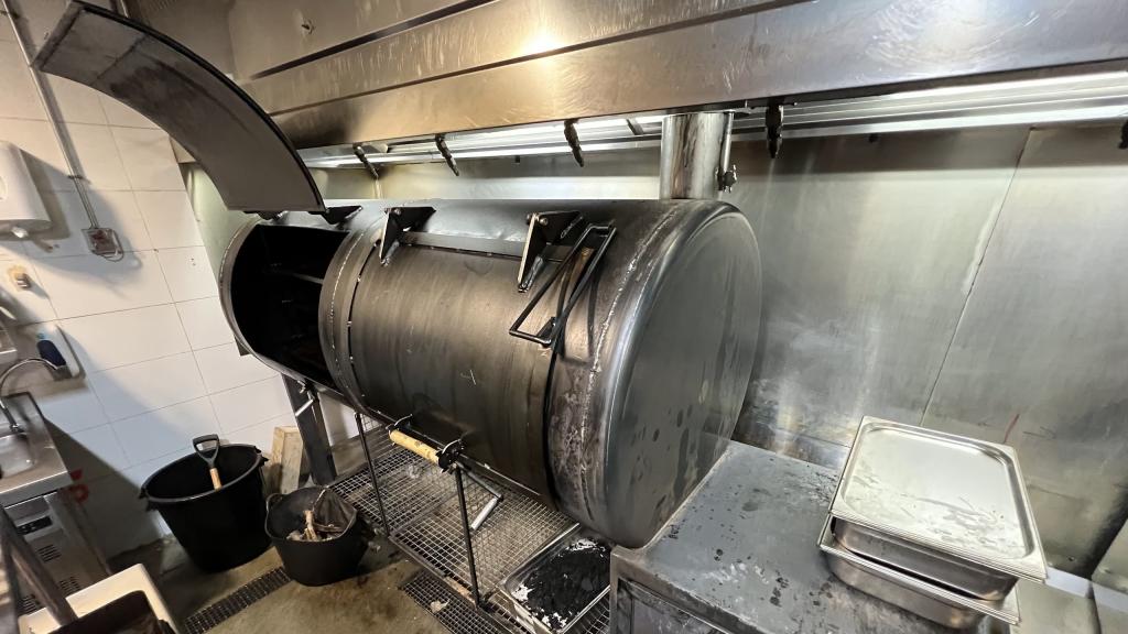 El espectacular ahumador de Samo's BBQ