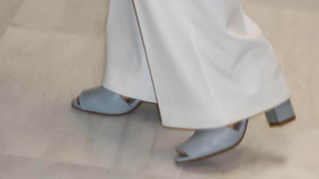 Los zapatos de tacón sensato son repetidos, de la marca española Mint&Rose.