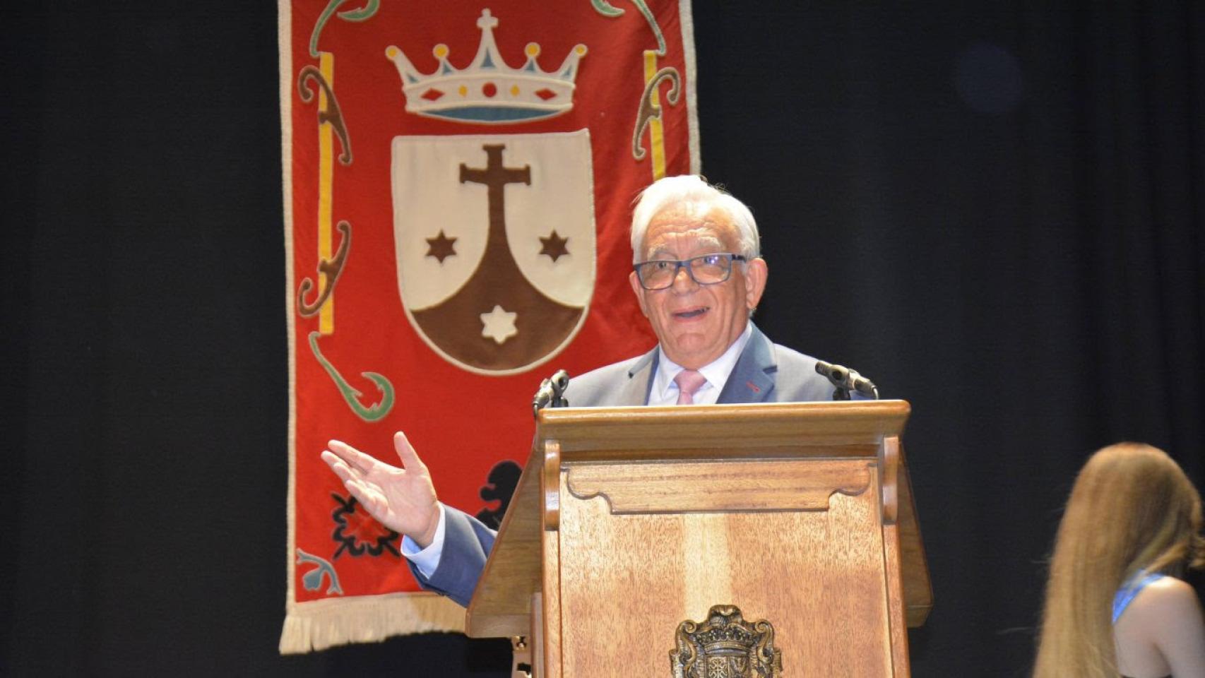 Imágenes del día: el médico de Sálvame pasa consulta en un pueblo de Ciudad Real