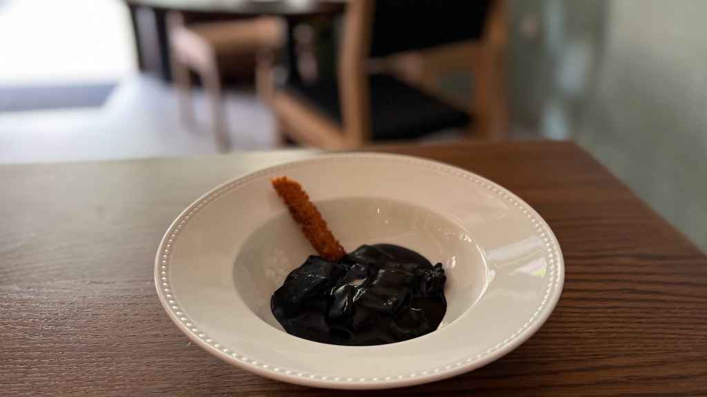 Calamares en su tinta en La Cocina de Frente