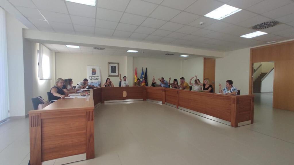 Esquerra Unida abandona San Miguel de Salinas